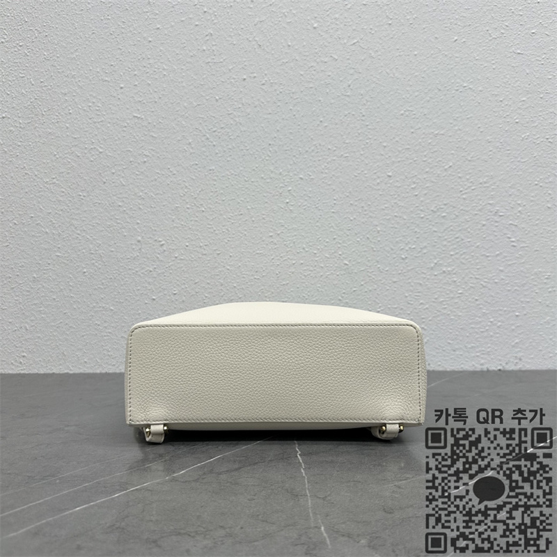 8fa938625c6de9ae86acd3daf5e7b64e_1783361149_5018.jpg