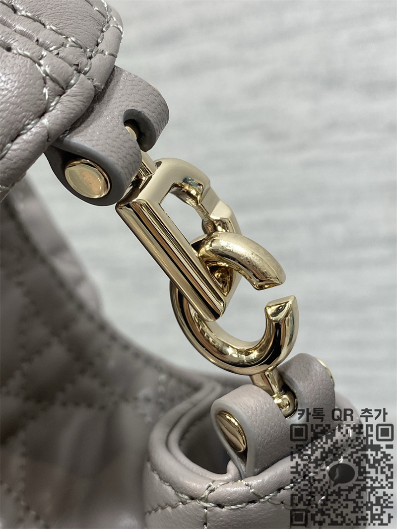 c937a2612ab9ec26fe32b65656ca108b_1786124507_5517.jpg