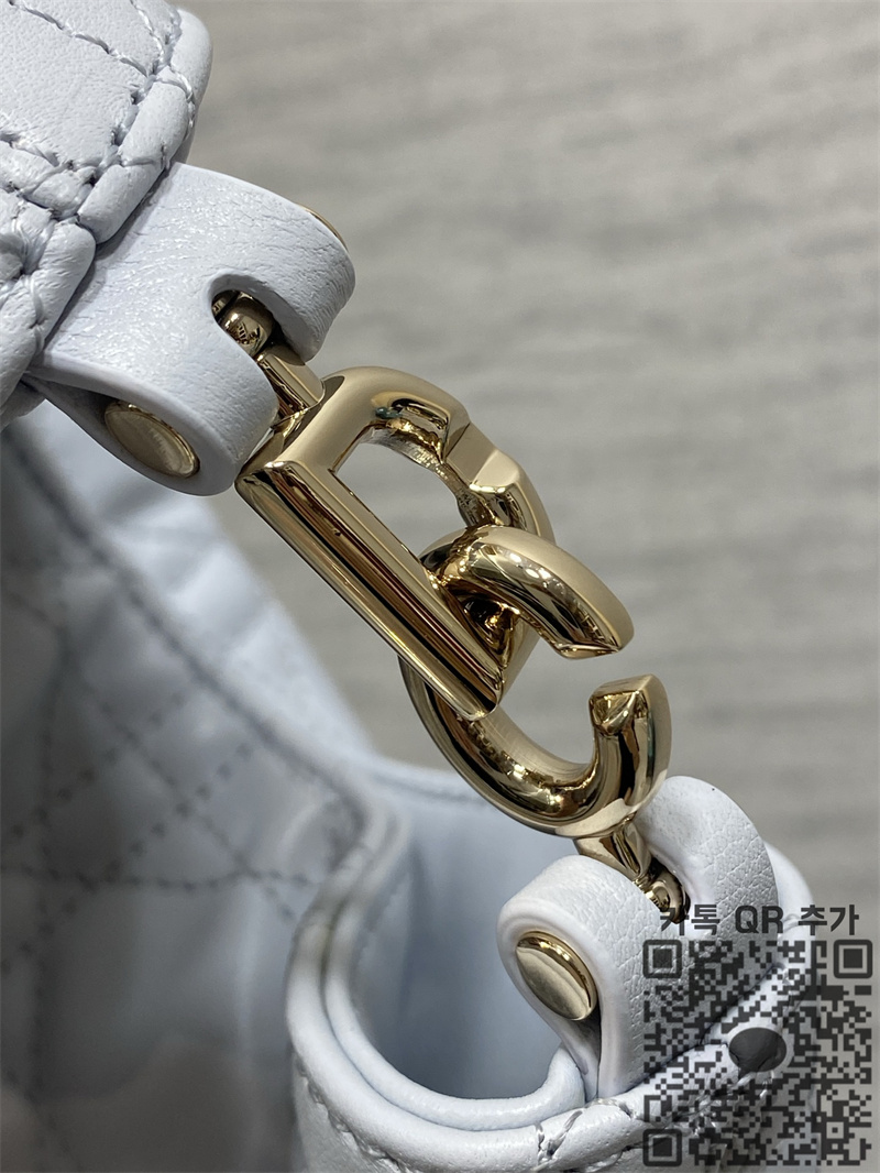 c937a2612ab9ec26fe32b65656ca108b_1786125293_1418.jpg