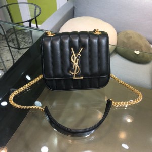 입생로랑 YSL 스몰 비키백 VICKY 538439