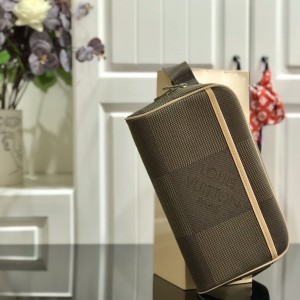 루이비통 Louis Vuitton 벨트 힙색  M93619