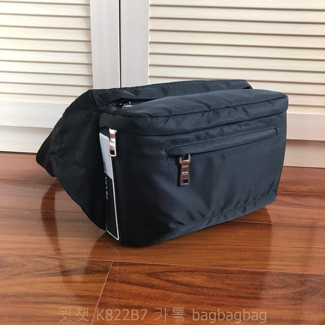 프라다 PRADA 힙색 벨트백  2VL004