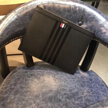 톰브라운 THOM BROWNE 클러치백 미디움