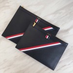톰브라운 THOM BROWNE 클러치백 스몰