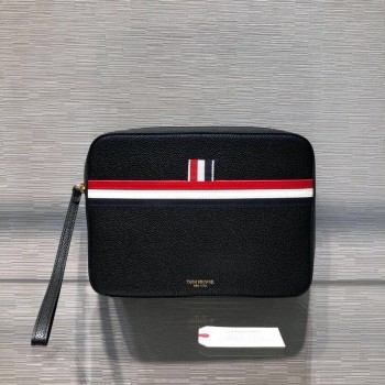 톰브라운 THOM BROWNE 파우치