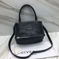 지방시 GIVENCHY 판도라 미디엄