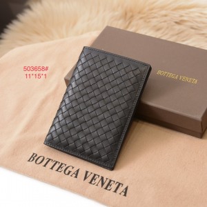 보테가 베네타 BOTTEGA VENETA 여권케이스