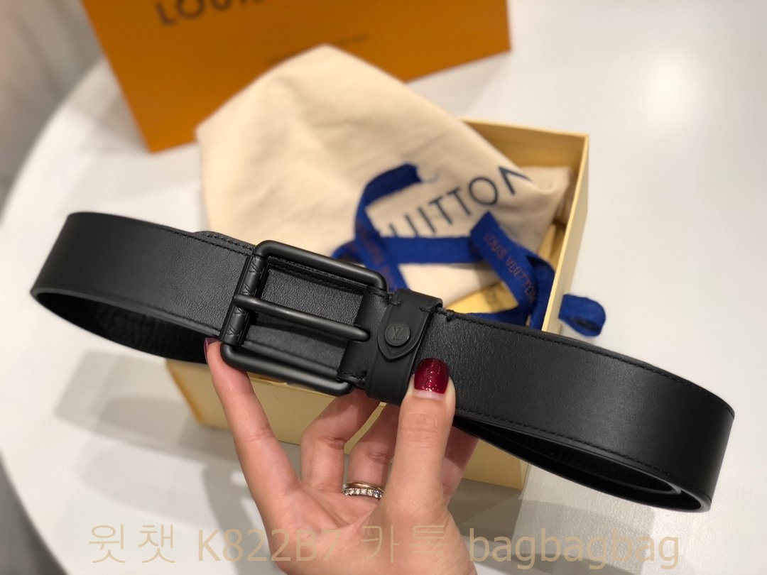 루이비통 LOUIS VUITTON  벨트  3.5