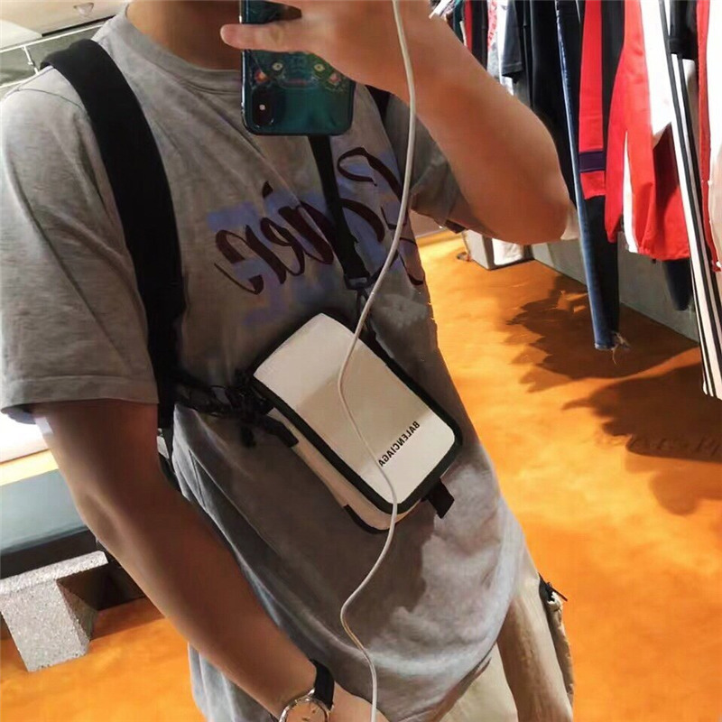 발렌시아가  BALENCIAGA 카메라백