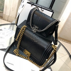 샤넬 CHANEL 보이백 뱀가죽캐비어 보이백 Leboy 25CM