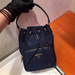 프라다 PRADA 나일론 버킷백 미니 1BH1864 