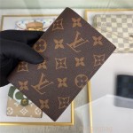 루이비통 Louis Vuitton 여권지갑  M64502