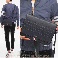 톰브라운 THOM BROWNE 크로스백