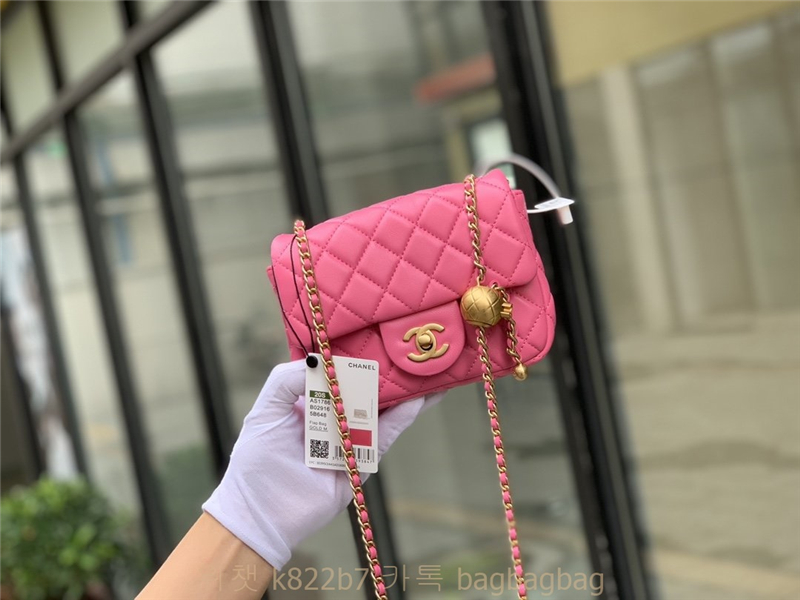 샤넬 CHANEL 골드볼 클래식백 20CM