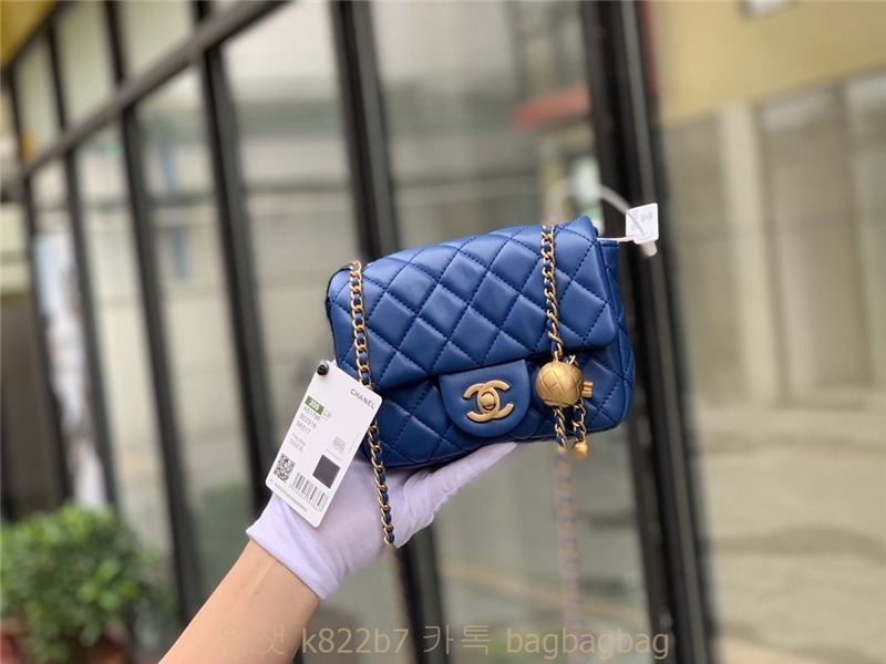 샤넬 CHANEL 골드볼 클래식백 20CM