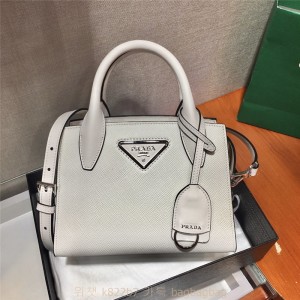 프라다 PRADA  크리스틴 사피아노 토트백  1BA269