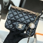 샤넬 CHANEL 골드볼 클래식백 플랩백  17CM