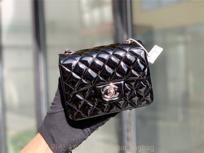 샤넬 CHANEL 클래식백 캐비어 램스킨 금장 은장 17cm