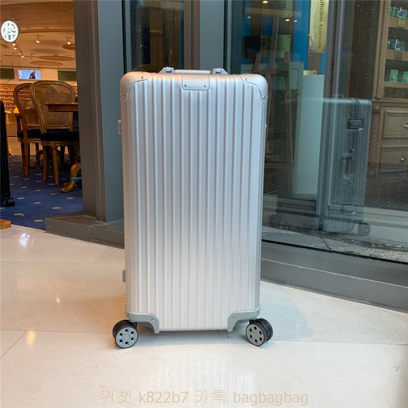 Rimowa Original trunk  캐리어