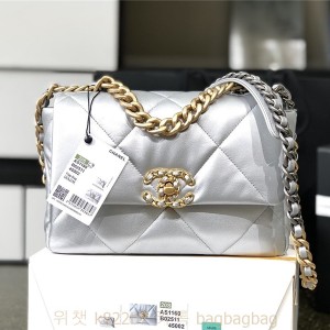 샤넬 CHANEL 19플랩백 26cm 스몰 숄더백 AS1162 B02875