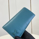 루이비통 Louis Vuitton 장지갑 M81153