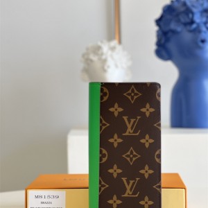 루이비통 Louis Vuitton 장지갑 M81538