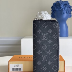 루이비통 Louis Vuitton 지퍼 장지갑 M63095