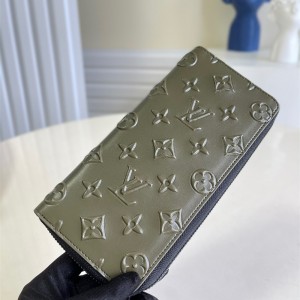 루이비통 Louis Vuitton 지퍼 장지갑 M80505