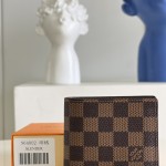 루이비통 LOUIS VUITTON 반지갑 M64002
