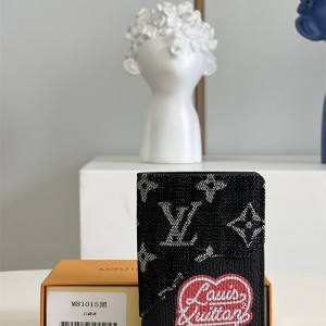 루이비통 LOUIS VUITTON 여권지갑