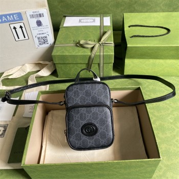 구찌 인터로킹 G 남성 남자 디테일의 미니백 672952