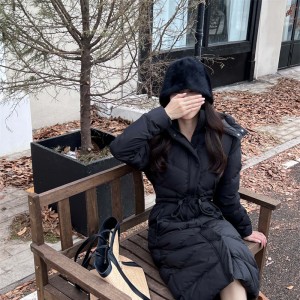 무스너클 MOOSE KNUCKLES 패딩 여성용