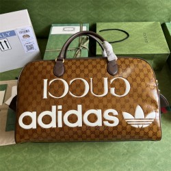 구찌 GUCCI 남성 남자 702422 아디다스 x 구찌 라지 더플백