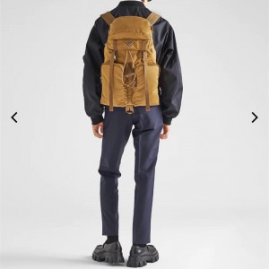 프라다 PRADA 남성 남자 2VZ019 테크니컬 지퍼 포켓 백팩 
