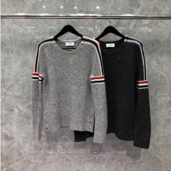 톰브라운 THOM BROWNE 스웨터 남여공용
