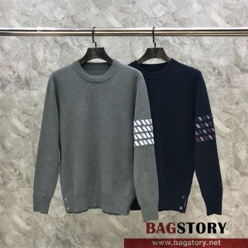 톰브라운 THOM BROWNE 스웨터 남여공용