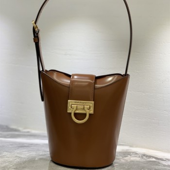 페라가모 Ferragamo 211194 살바토레페라가모 트리폴리오 숄더백