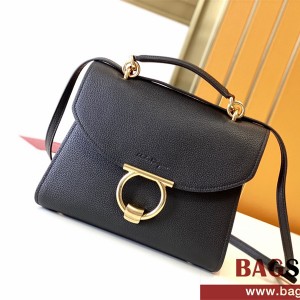 살바토레페라가모 간치니 마고 탑핸들 토트백