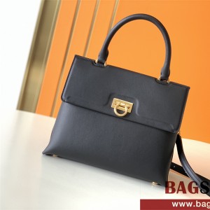 살바토레페라가모 페라가모 트리폴리오 스몰 토트백