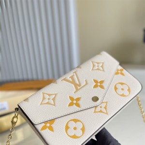 루이비통 Louis Vuitton M80498 펠리시 포쉐트