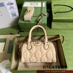 구찌 GUCCI  GG 마틀라세 레더 미니 핸드백 702251