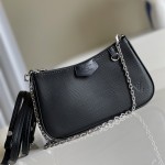 루이비통 Louis Vuitton M80471 이지 파우치 온 스트랩 