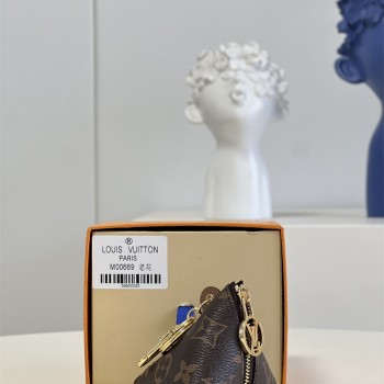 루이비통 베를링고 백 참 키 홀더 M00669