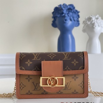 루이비통 Louis Vuitton M68746 도핀 체인 월릿  18.5CM