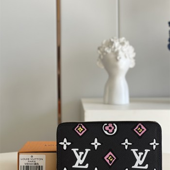 [루이비통] LOUIS VUITTON 와일드 앳 하트 M80683지퍼장지갑