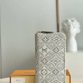 루이비통 여성 지갑 지피 월릿 지퍼 장지갑  M81172