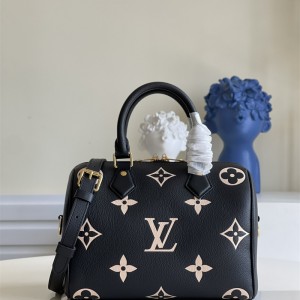루이비통 Louis Vuitton 스피디 반둘리에 25 M58947