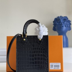 루이비통 Louis Vuitton 쁘띠 삭 플라 M90564