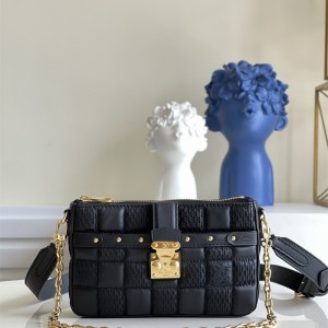 루이비통 Louis Vuitton 포셰트 트로카 숄더백 M59046