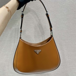 프라다 프라다 클레오 브러시드 가죽 숄더백 1BC156